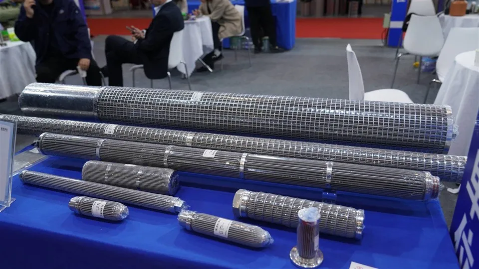 Sérsniðnar stærðir 10\\" 20\\" 30\\" 40\\" Ryðfrítt stál plístrað síuhylki Olía vökva sía Notkun trefjasíu