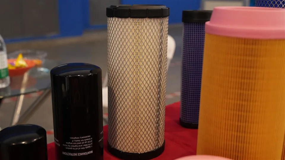 Há-hagkvæmni loftsíur fyrir þunga vörubíla C17337 Dráttarvélarhluti Vélolíuloftsía 87438245 CA-839A Frábærar Hepa loftsíur